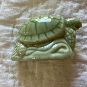 Wade Whimsies Sea Turtle Vintage Celadon Green Porcelain Miniature Red Rose Tea